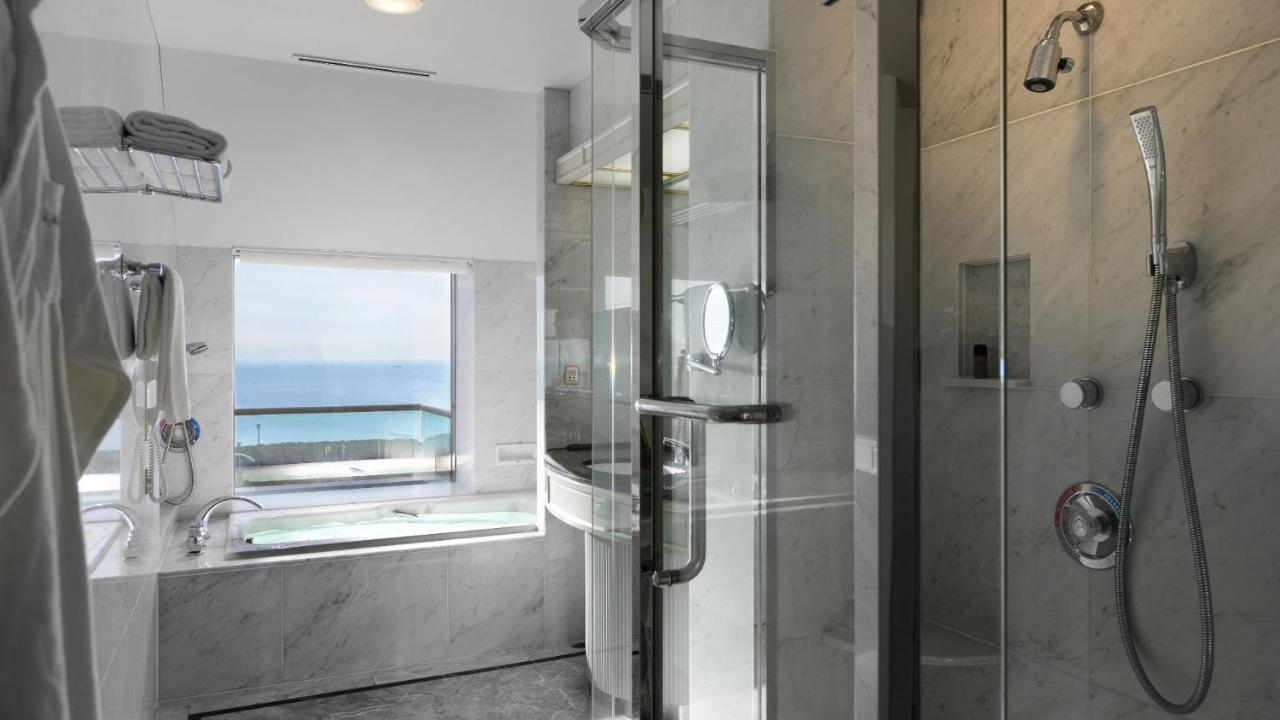 Hotel New Otani Makuhari Chiba Dış mekan fotoğraf